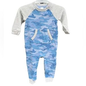 🔆🔆🔆3 for $18🔆🔆🔆BABY GAP 1Piece Camouflage Blue Size 18-24 months
